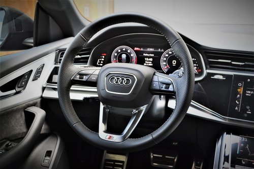 Audi Q8 Sline 2021