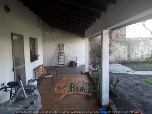 Imagen 12 de 15 de Casa En Venta Fernandez De La Cruz 200, Ituzaingo.