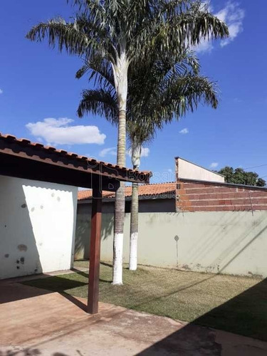 Imagem 3 de 6 de Venda De Casas / Padrão Na Cidade De Araraquara 11351
