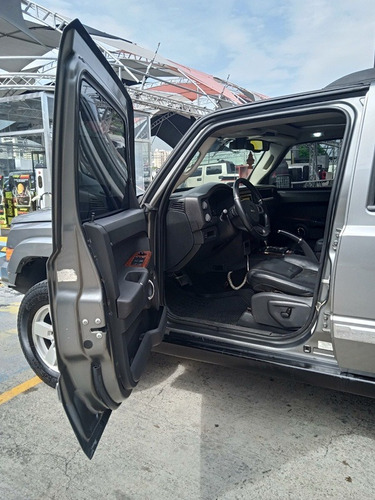 Jeep Commander