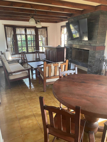 Imagen 3 de 29 de Importante Casa A 100 Mtrs Del Mar Para 13 Personas.
