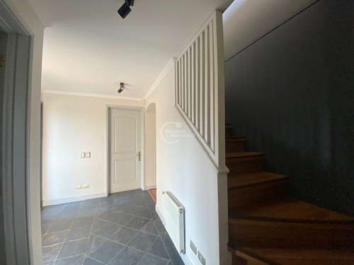 Casa En Venta De 4 Dorm. En Lo Barnechea