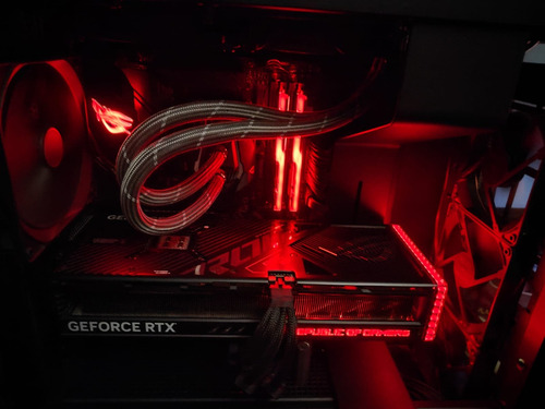 Asus Rog Strix Geforce Rtx 4090 Oc 24gb Gddr6x (Usado)