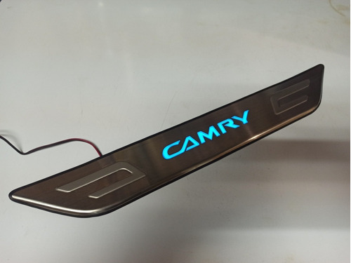 Cromado Decorativo Con Led Toyota Camry / Corolla Baby Camry