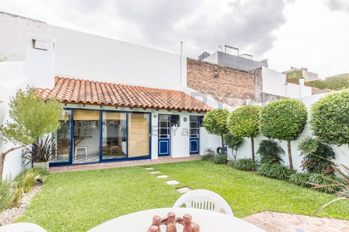 Imagen 1 de 30 de Casa En Venta Saavedra