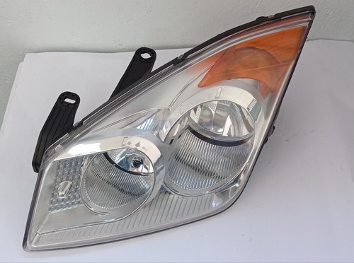 Faro Izquierdo Ford Fiesta Max 2008-2010 Tyc