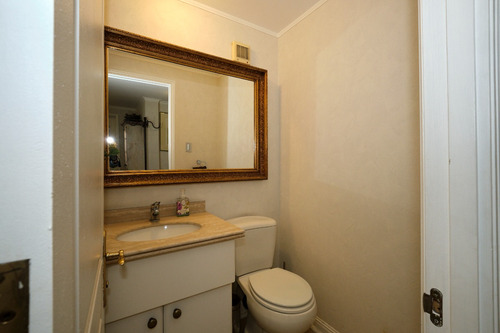 Excelente Departamento En Las Condes (corredora Piso Cuatro)