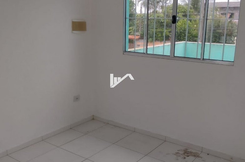 Imagem 4 de 11 de Casa Sobreposta No Jardim Umuarama, Em Itanhaém Aceita Financiamento Bancário.
