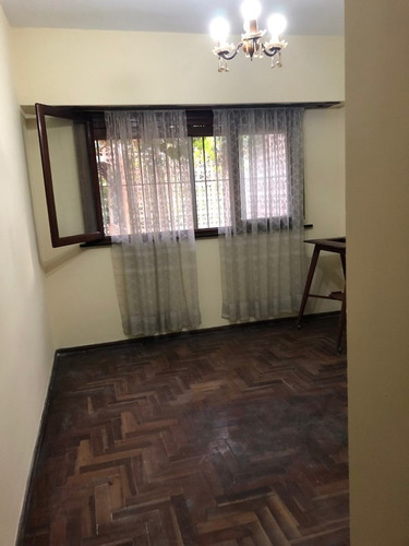 Hermosa Casa 3 Ambientes Con Cochera En Temperley Este