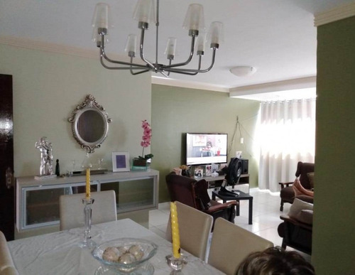 Apartamento Para Venda - 008108