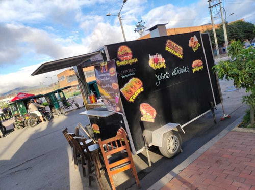 Imagen 2 de 8 de Food Truck