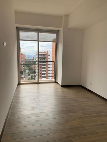 Imagen 9 de 13 de Apartamento Moderno De 3 Habs En Alquiler En Zona 14