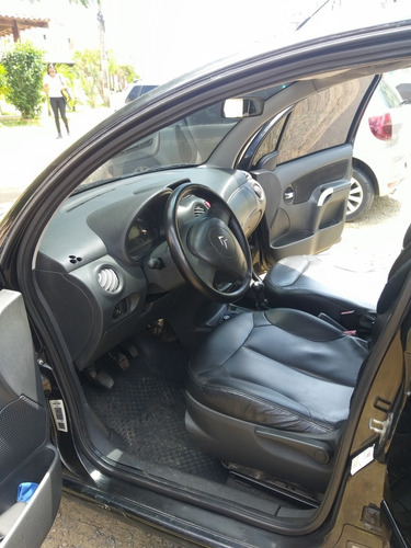 Imagem 2 de 9 de Citroën C3 2006 1.6 16v Exclusive Flex 5p