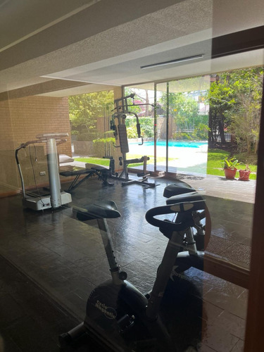 Precioso!! Remodelado - Impecable - 4 D 3 B 2 Estac Y 1 Bod