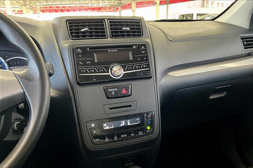 Toyota Avanza 1.5 Le At