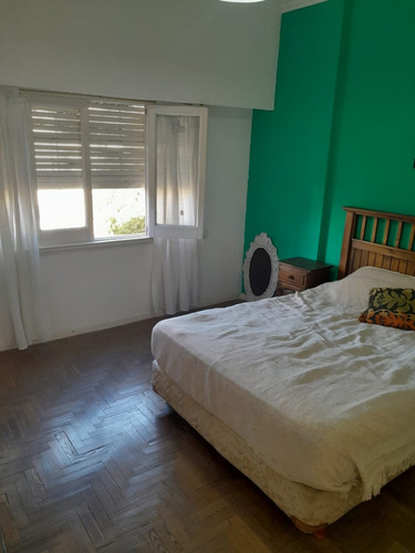 Lote De 15,84 X 40,30, Ideal Constructor O Dos/ Tres Familias. Villa Luzuriaga. Escucha Ofertas