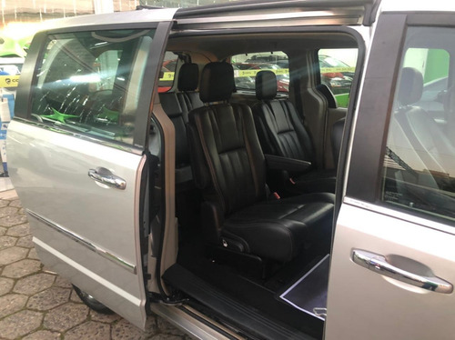 Imagem 7 de 15 de Chrysler Town & Country Touring 3.6 V6