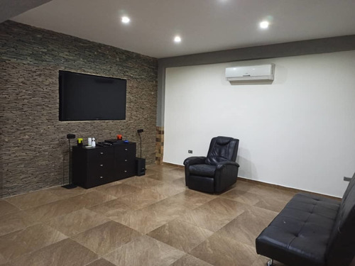 Imagen 5 de 10 de Casa En Venta Urb Trigal Valencia. Dm