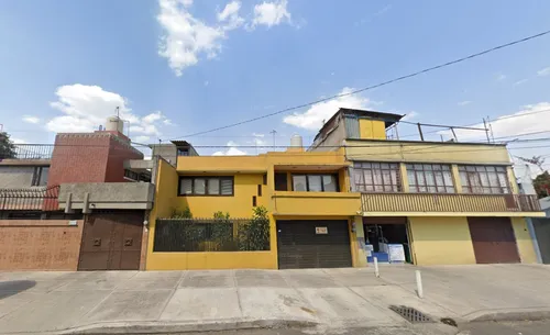 Casa A La Venta En Simon Bolivar, Venustiano Carranza, Cdmx, Remate Adjudicado