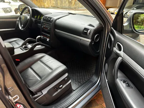 Porsche Cayenne 3.2 V6
