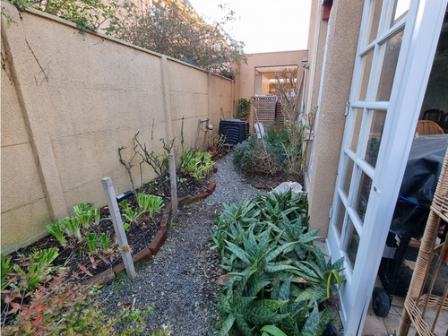Excelente Ubicación En Seguro Condominio De Reñaca