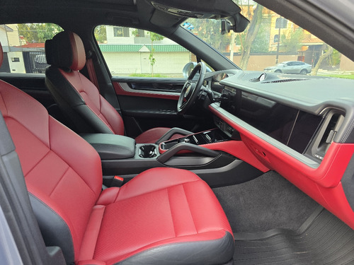 Porsche Cayenne 2024