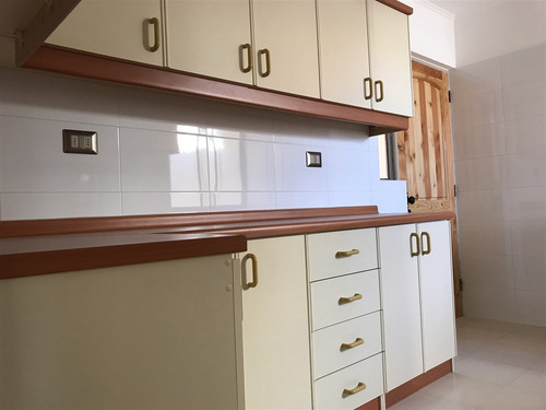 Casa En Arriendo De 3 Dorm. 2 Baños En La Serena