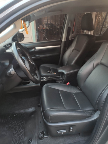 Toyota Hilux 2.8 Cd Srx 177cv 4x4 At 2018