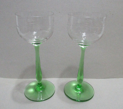 Par Bellas Copas Cristal Tallado Fustes Color Verde 18.50 Cm