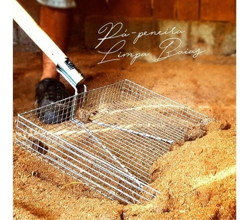 Imagem 4 de 5 de Pá-peneira Limpa Baias Profissional Reforçada Aço Galvanizad
