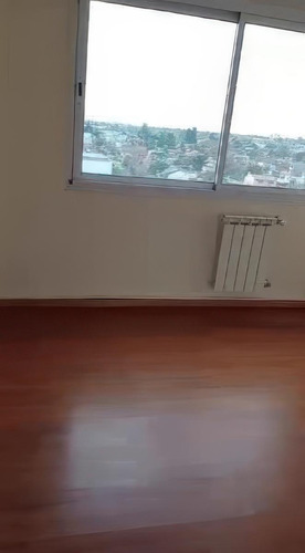 Departamento En Venta - 2 Dormitorios 1 Baño - Cochera - 73mts2 - Avellaneda