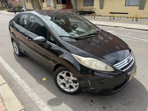 Ford Fiesta 1.6 Sportback Automática
