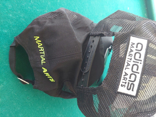 Imagen 5 de 5 de Gorra De Artes Marciales Karate adidas