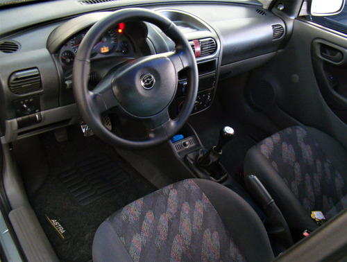 Chevrolet Corsa Sedan