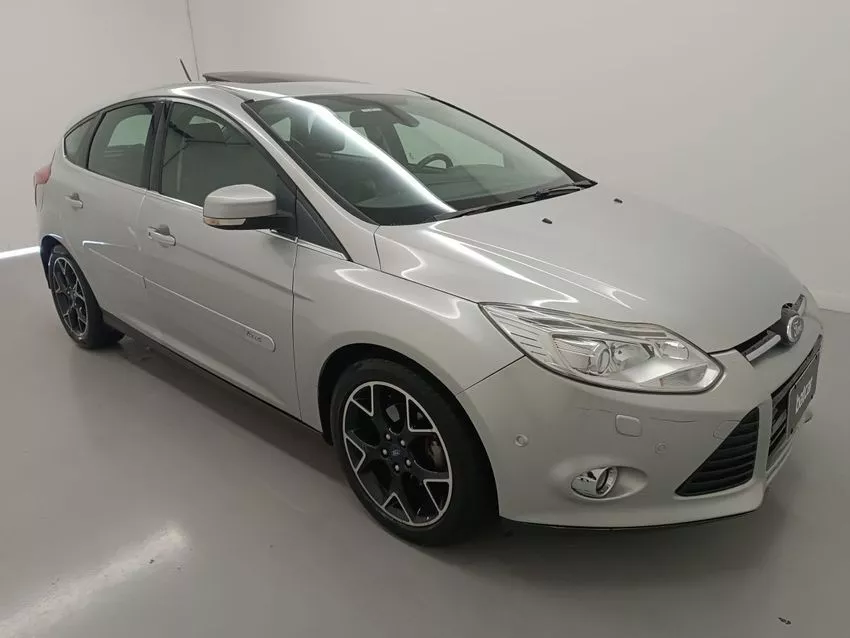 Ford Focus 2.0 TITANIUM PLUS HATCH 16V FLEX 4P AUTO