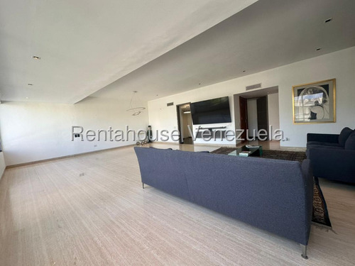 Hermoso Y Amplio Apartamento En Venta Sebucan Caracas 25-249