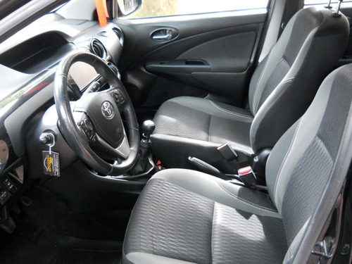 Totota Etios