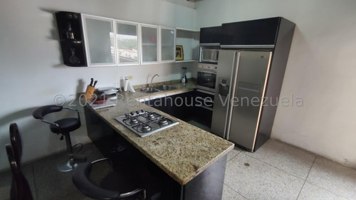 Edificio En Venta Centro De Barquisimeto Kenlimar Nieto 23-23481
