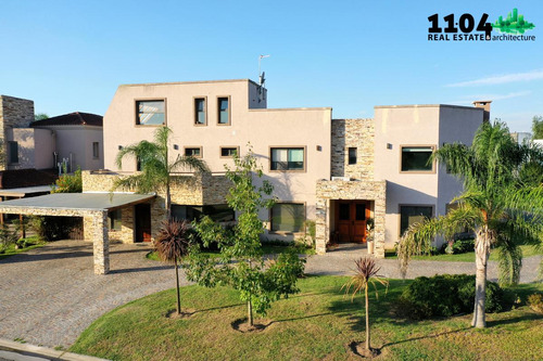 Casa En Venta Haras Santa María Los Robles - Permuta