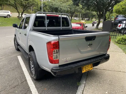 Nissan NP300 Frontier 2.5 Mt 4x2 2019
