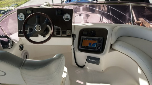 Lancha Phantom 385 2 X Volvo D4 300hp 2011 Super Conservada