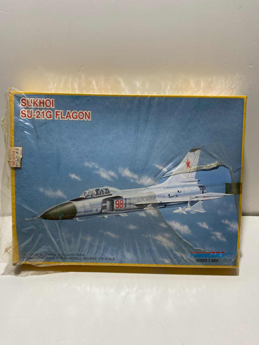 Avión Armable Pioneer Suhkoi Su-21g Flagon 1:72