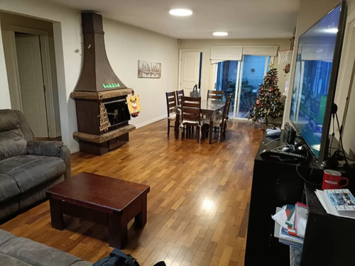 Oportunidad! Precioso Apto Tipo Casa 3 Dormitorios 2 Baños Y Patio!