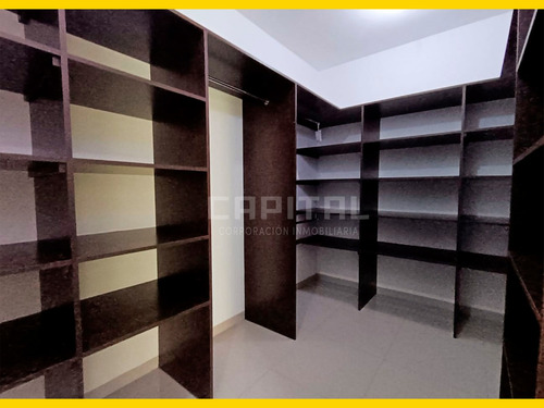 Linda Casa Con 5 Suites En Barrio Las Palmas