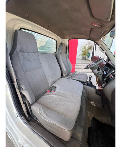 Hyundai HR 2.5 LONGO SEM CAÇAMBA 4X2 16V 130CV TURBO INTERCOOLER DIESEL 2P MANUAL