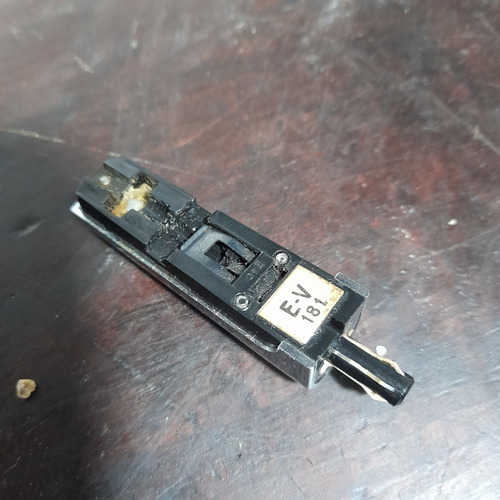 Imagem 4 de 5 de Capsula Shell Ev 181 Sem Agulha Para Radiola Antiga Usada