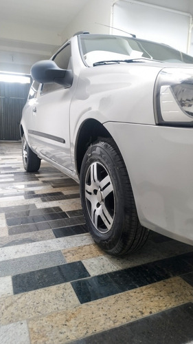 Imagem 7 de 10 de Renault Clio 2015 1.0 16v Authentique Hi-power 5p
