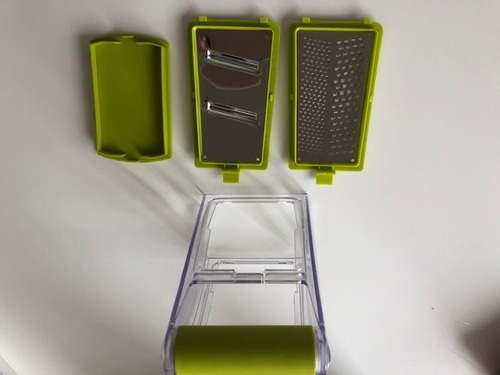 Rallador De Acero Inoxidable Y Pvc Con Base Utensilio Cocina