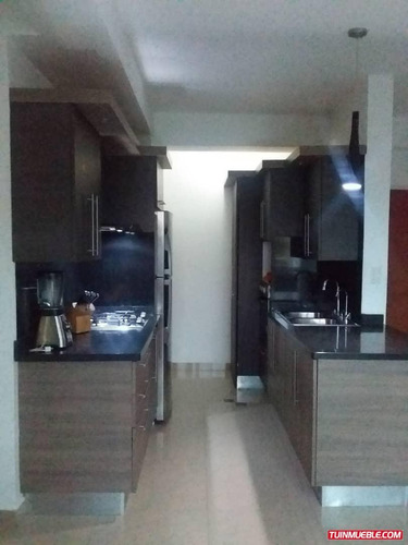 Florelia Mota Vende Apartamento Monreale Chimeneas