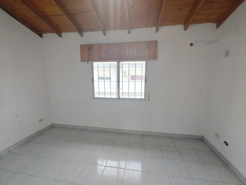 Excelente Duplex A Mts Del Centro Comercial De Laferrere